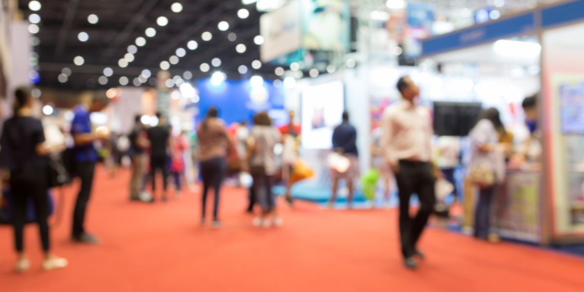 Come allestire uno stand fieristico: idee economiche e fai da te